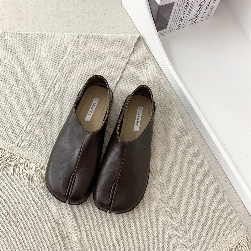 Ženske loaferice, zaobljena prst, gornji dio od mikrovlakna, slip-on, niski potpetica 1-3 cm, gumeni potplat