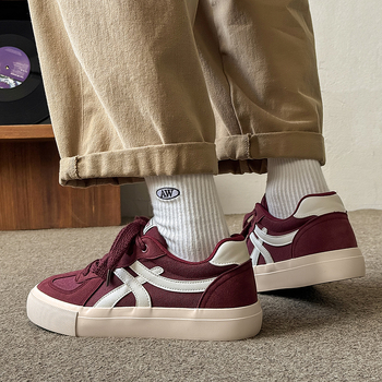 Muške skate tenisice – retro stil, platnasta gornja, vulkanizirana gumena potplat, niski kroj, vezice, EVA ulošak