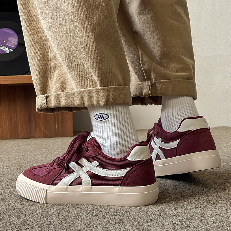 Muške skate tenisice – retro stil, platnasta gornja, vulkanizirana gumena potplat, niski kroj, vezice, EVA ulošak