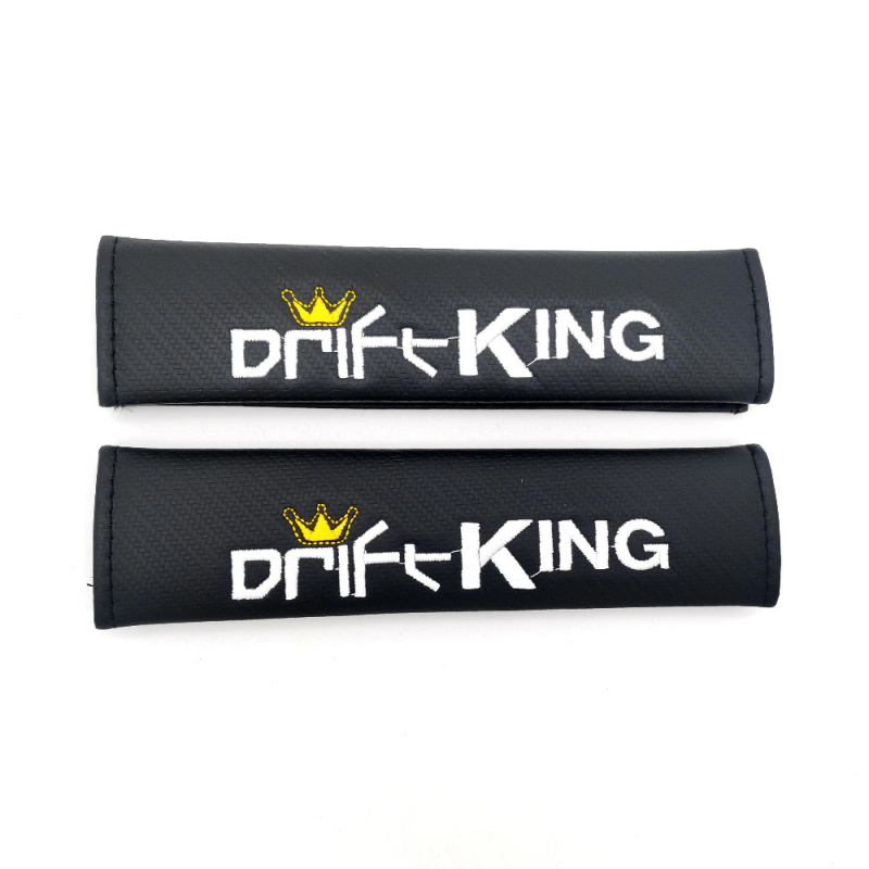 Praktiškos automobilio diržo pečių pagalvėlės su anglies pluošto raštu, universalus priedas, 75 g, su atspausdintu logotipu