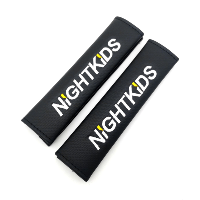 Praktiškos automobilio diržo pečių pagalvėlės su anglies pluošto raštu, universalus priedas, 75 g, su atspausdintu logotipu