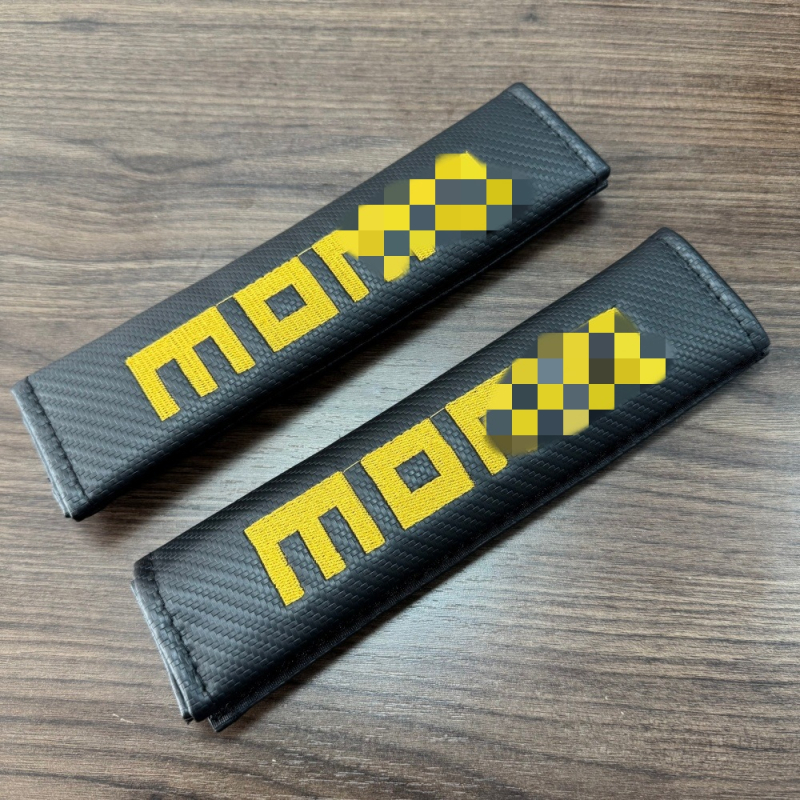 Praktiškos automobilio diržo pečių pagalvėlės su anglies pluošto raštu, universalus priedas, 75 g, su atspausdintu logotipu