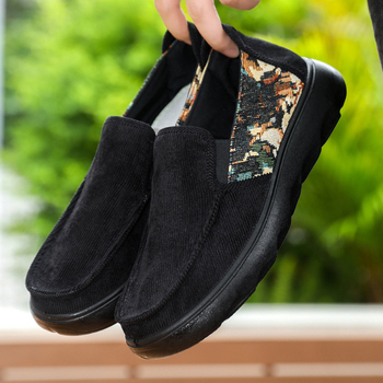 Muške casual slip-on tenisice s okruglim nosom, platnen gornji dio, prozračna unutrašnjost, 3–5 cm visina pete