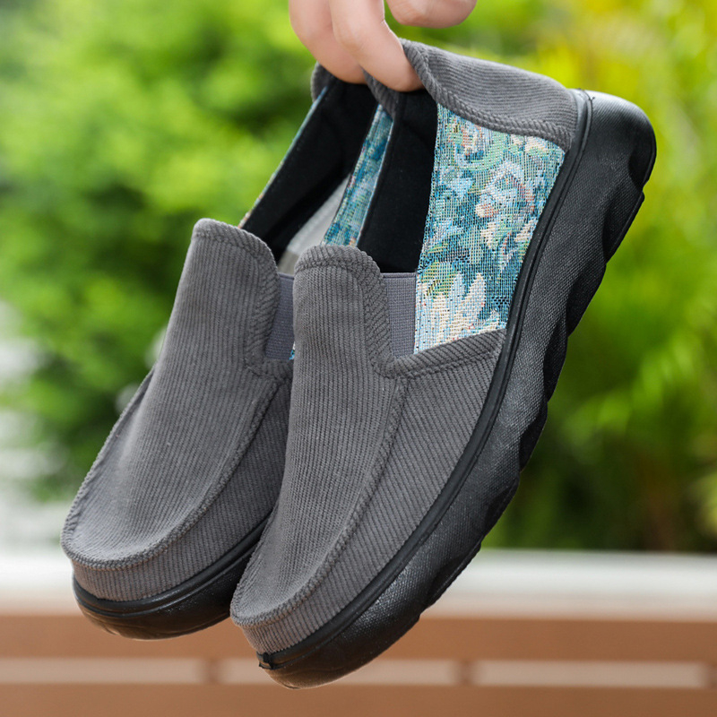 Muške casual slip-on tenisice s okruglim nosom, platnen gornji dio, prozračna unutrašnjost, 3–5 cm visina pete