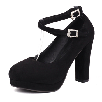 Pantofi damă din velur cu curea și cataramă, vârf rotund, toc mic și gros, talpă din cauciuc