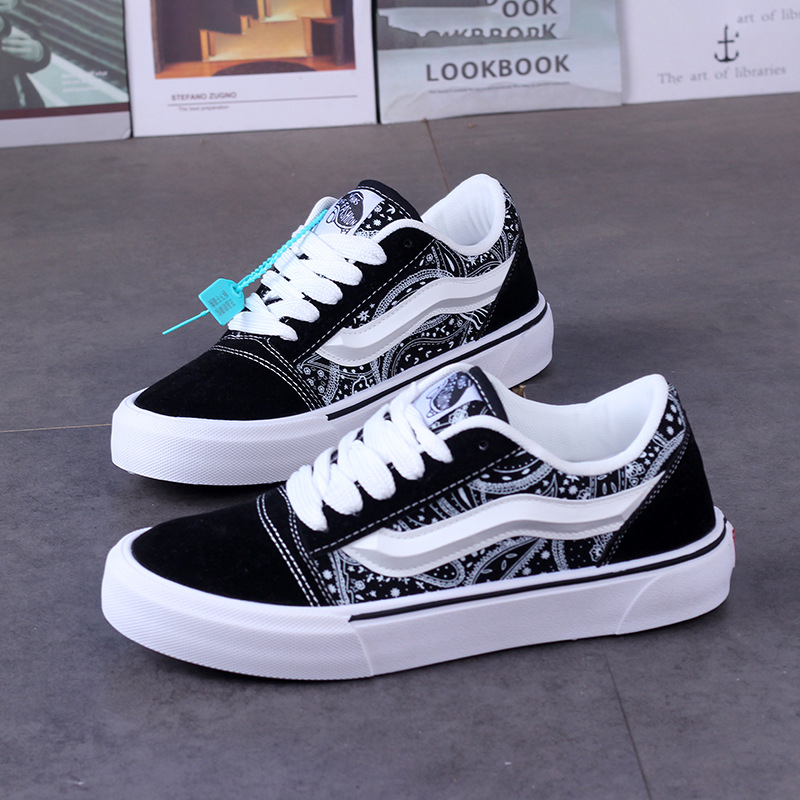 Ежедневни платнени мъжки маратонки, дишащ горнище, връзки, заострен нос, композитна подметка