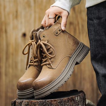 Férfi Martin bakancs, brit stílus, magas, felső rész pigskin, gumí talp, mesh belső, PU talpbetét