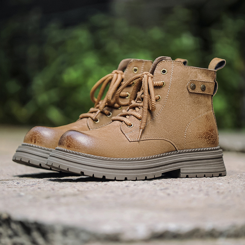 Férfi Martin bakancs, brit stílus, magas, felső rész pigskin, gumí talp, mesh belső, PU talpbetét