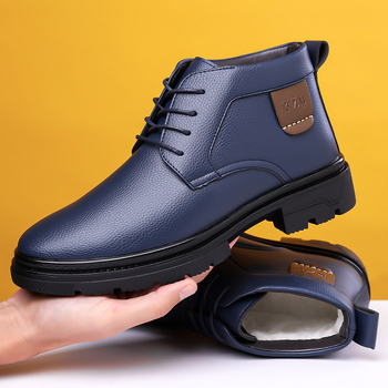 Férfi téli csizma, felső rész szuper rost, vízálló gumitalp, belső műszőrme bélés, középmagas szár, casual stílus