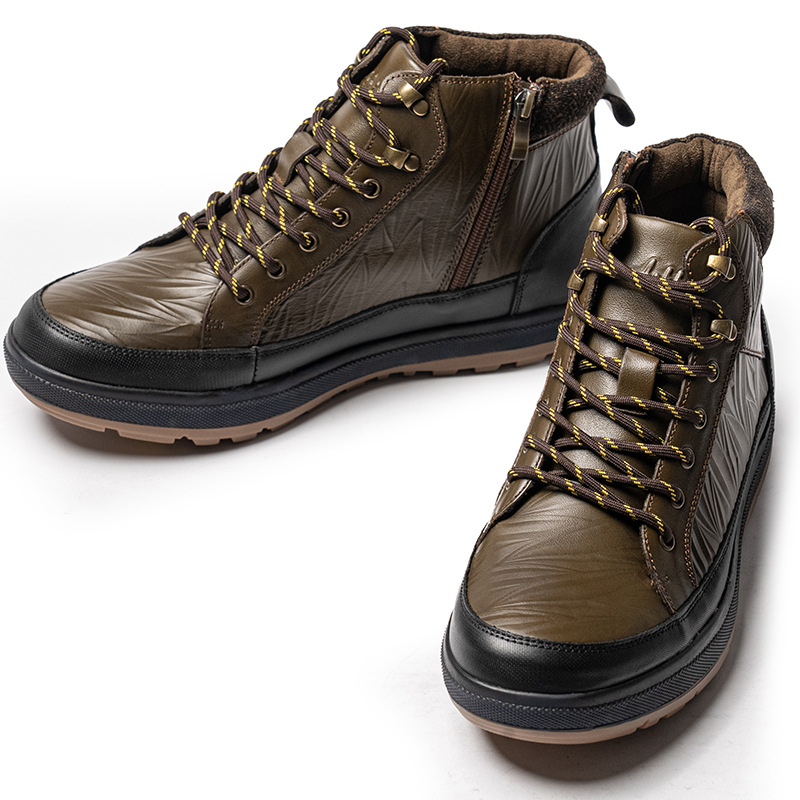 Martin bakancsok férfiaknak, vízálló és lélegzők, felső: első osztályú tehénbőr, talp: marhacsont alapú, talpbetét és bélés: sertésbőrből, középmagas szár, alacsony, vastag sarok