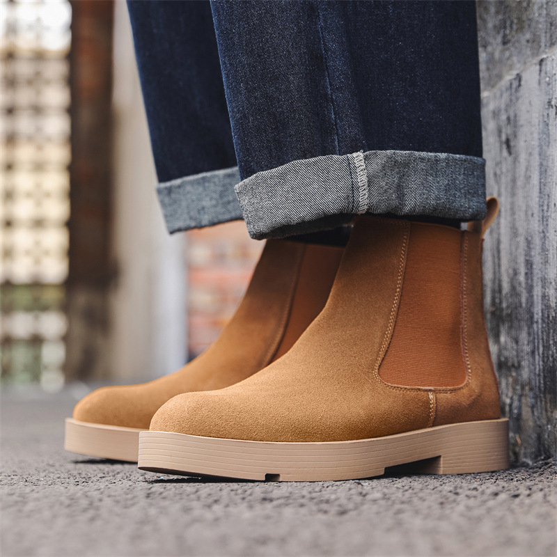 Férfi velúr Chelsea csizmák vastag talppal, csúszásmentes gumitalp, alacsony sarok 1–3 cm, belső hálós bélés, modell 66618, brit stílus, őszi viselet
