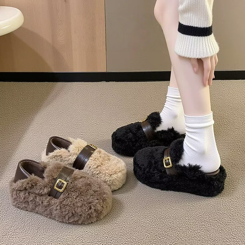 Női szőrös cipő, vastag gumi talppal, felső része báránygyapjúból, rugalmas zárás, tavasz