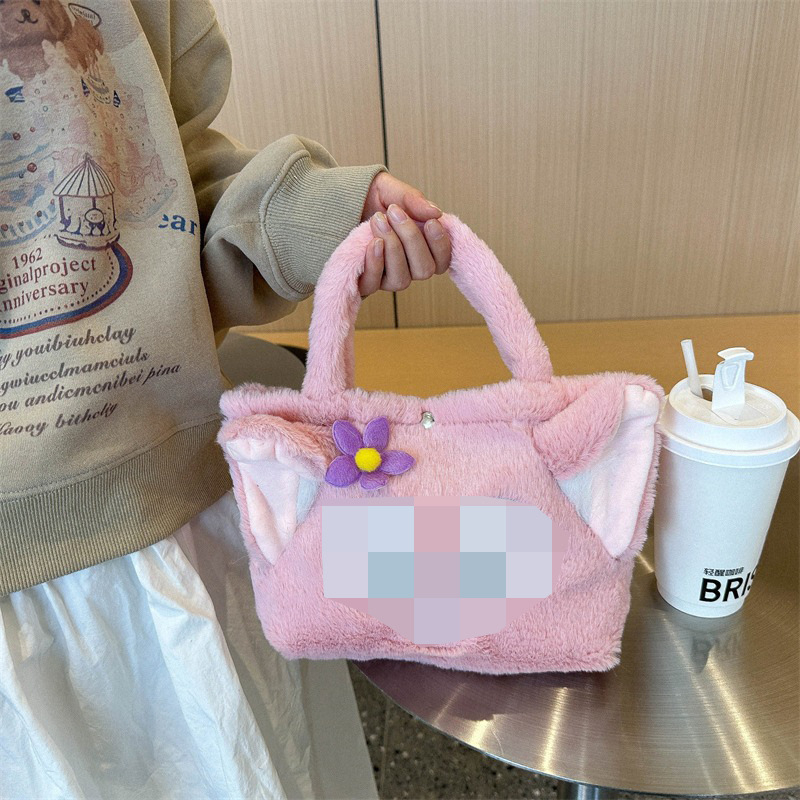 Gyerekbarát karikatúra plush táska, függőleges négyszög alakú forma, poliészter bélés, nyitott külső zseb, puha anyag