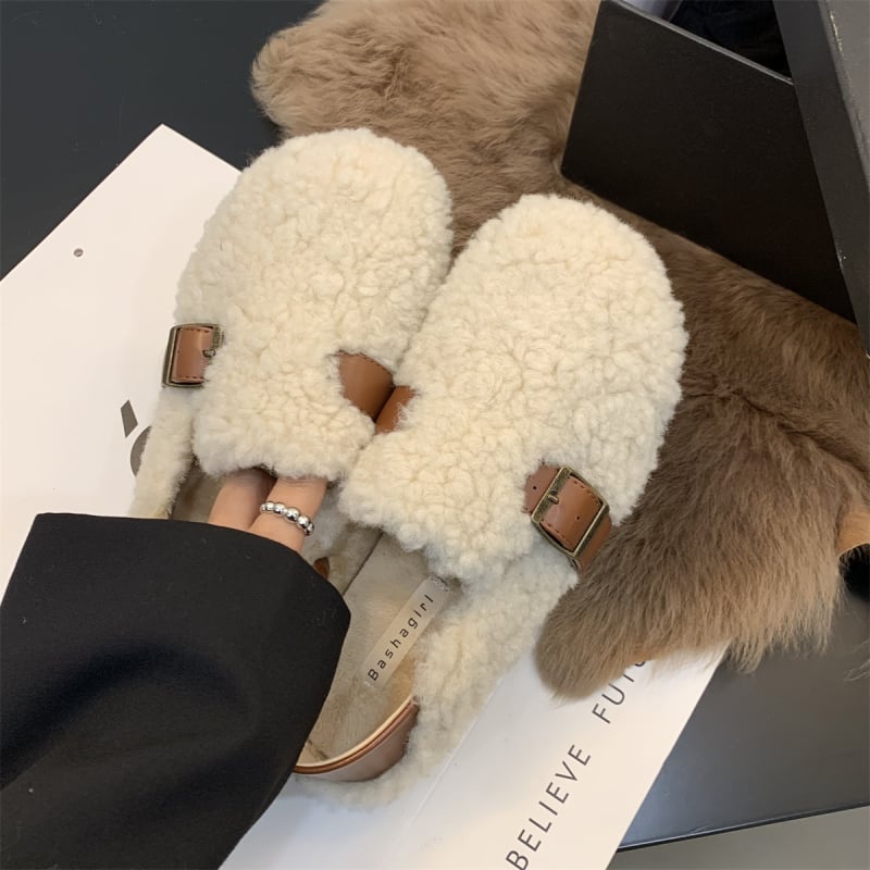 Női velúr cipő bolyhos bélésével, slip-on, alacsony felső rész, kerek orr, gumitalp