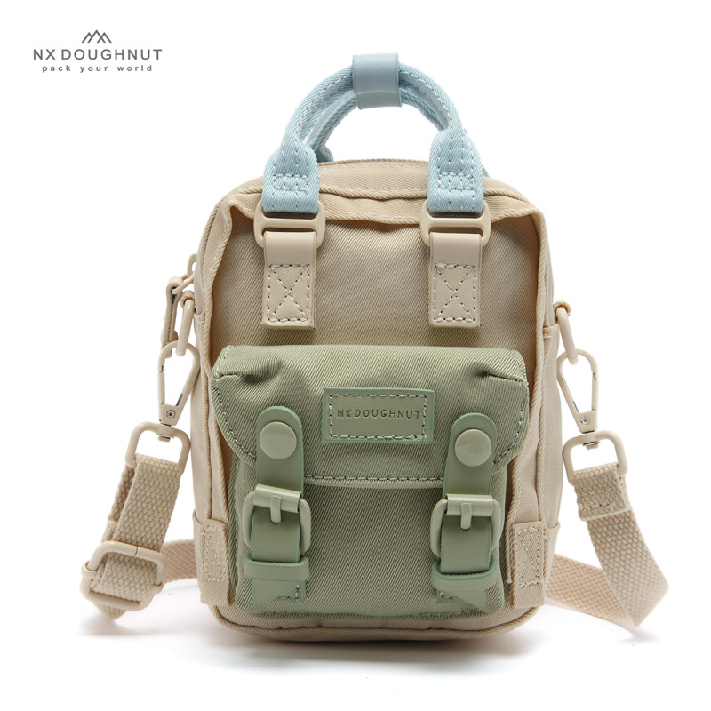 Női nylon crossbody táska, NX DOUGHNUT, mozdony stílus, függőleges négyszögletes forma, cipzár, belső zseb