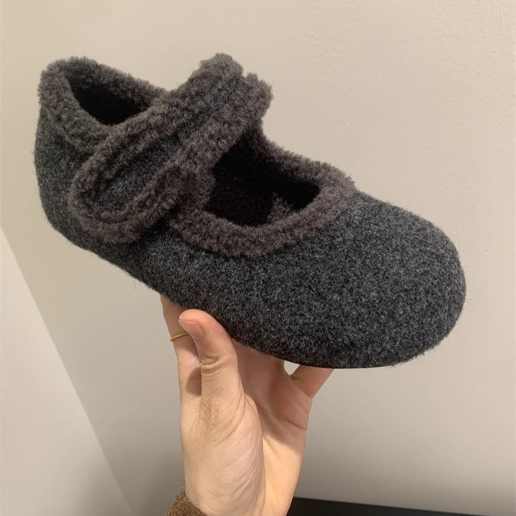 Női Mary Jane cipő magasságot növelő, velúr felsőrész, pamut belső, Velcro-zár, gumi talp