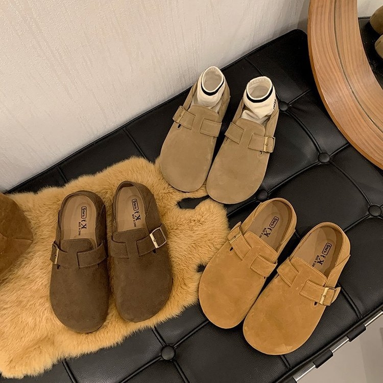 Ženske Slip-On ravne cipele - nubuk gornji dio, zaobljena nosnica, niski pet, PU ulošak, gumeni potplat