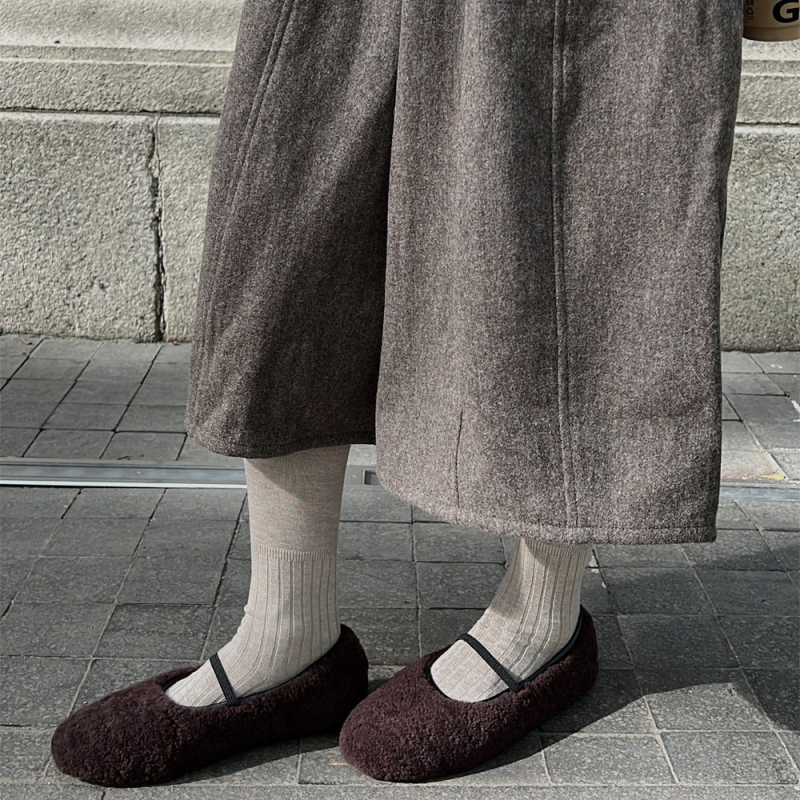 Duxi zimske plišane loafersice za žene, slip-on, zaobljeni vrh, niski potplat 1–3 cm, gumena podloga