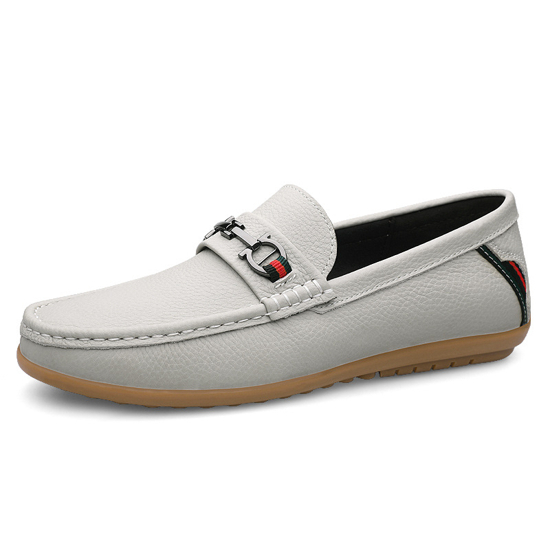 Muške kožne loafere bez vezivanja - gornji dio od vrhunske kože, gumena potplat, okrugli vrh, niska potpetica, točkasti uzorak