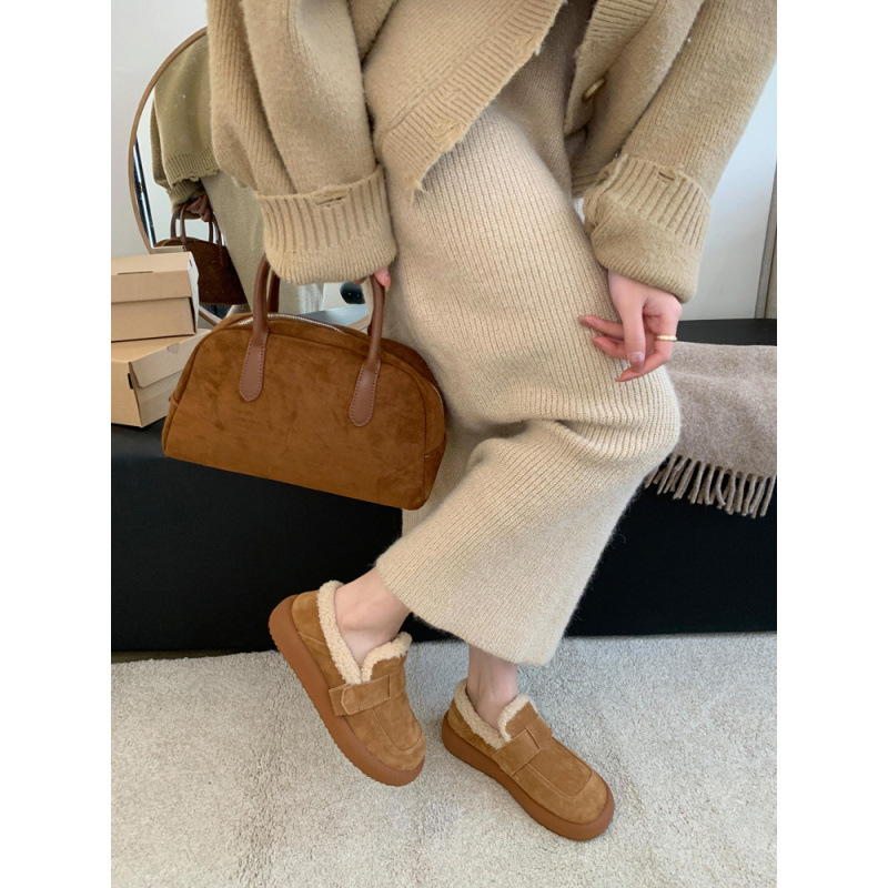 Ženski slip-on loafers s debelim potplatom, unutarnja podstava od umjetnog pliša, mat vrh, gumena potplata, niski gležanj