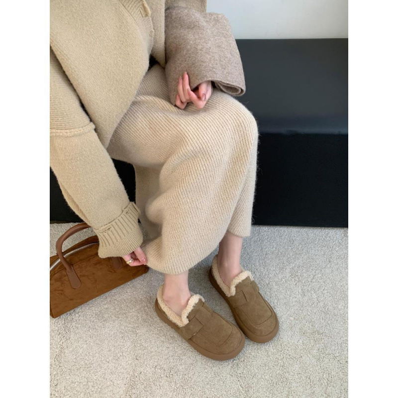 Ženski slip-on loafers s debelim potplatom, unutarnja podstava od umjetnog pliša, mat vrh, gumena potplata, niski gležanj