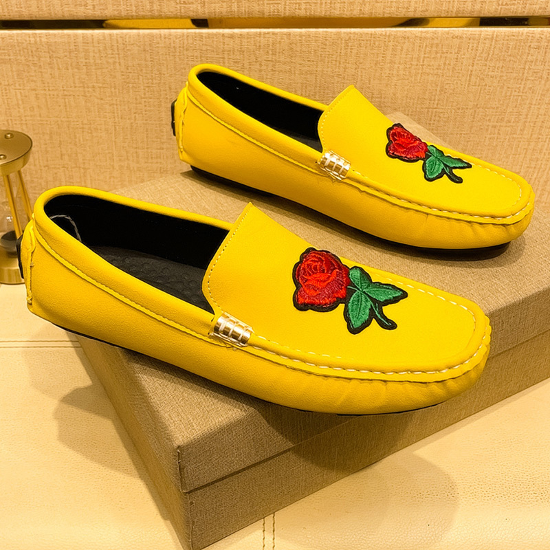 Meeste juhikingad - kunstnahast ülemine, kummijalga, ümmargune varvas, madal kont 1-3 cm, lilleline õmblus