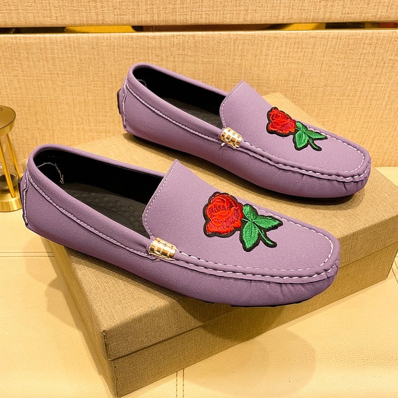 Meeste juhikingad - kunstnahast ülemine, kummijalga, ümmargune varvas, madal kont 1-3 cm, lilleline õmblus