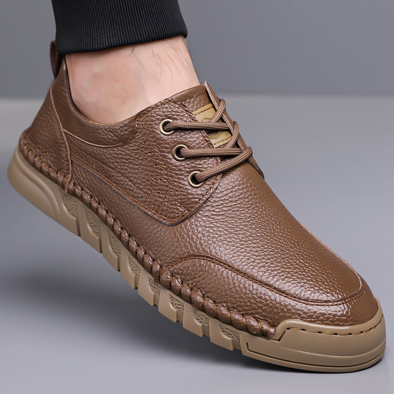 Meeste slip-on kingad tõelisest nahast, kummist tallaga, ümara varba, madal kont 1–3 cm, frosted viimistlus, igapäevane äri-stiil