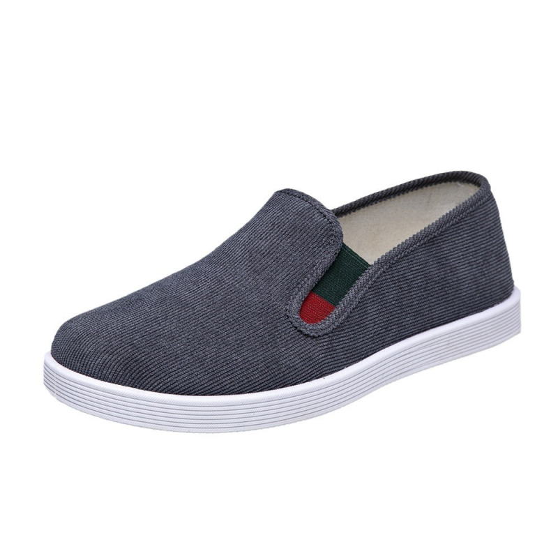 Vīriešu Corduroy Slip-On kurpes — apaļa purngala, zems augšējais daļa, zamšņa virsma, elpojoša iekšpuse, pretslīdēšana, izturīga zole