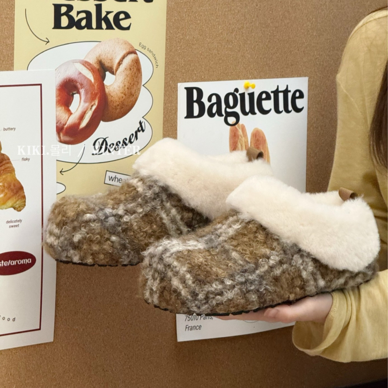 Ženske mokasice od ovčje vune s fleece podstavom, Velcro zatvarač, okrugli vrh, niski gornji dio, gumena potplat, ulošak od vune-kašmira