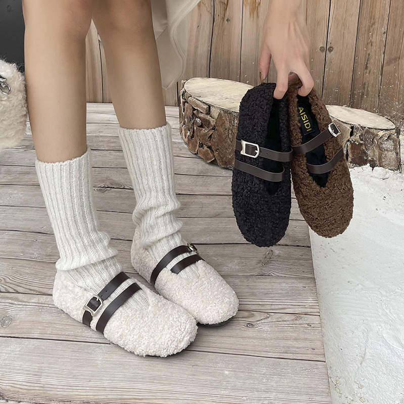Mary Jane cipele, casual stil, zaobljeni vrh, gornji dio od pamuka, unutrašnjost od umjetnog kratkog pliša, niska peta 1-3 cm