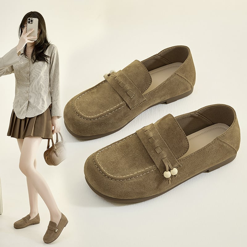 Loafers slip-on s okruglim nosom, gornji dio od dvostruke kože krave, kožni ulošak, gumeni đon, niski potpetica 1-3 cm