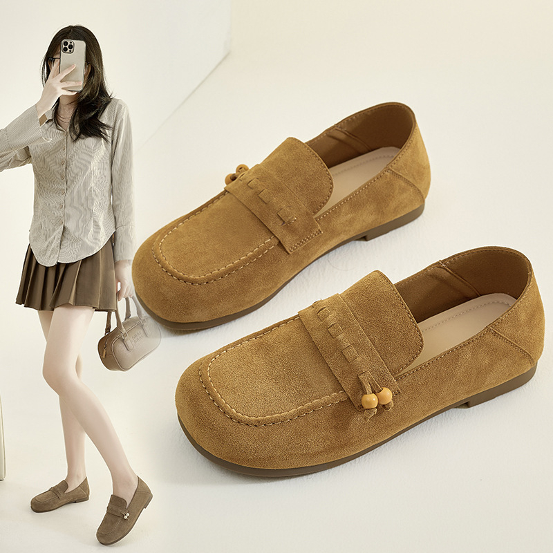 Loafers slip-on s okruglim nosom, gornji dio od dvostruke kože krave, kožni ulošak, gumeni đon, niski potpetica 1-3 cm