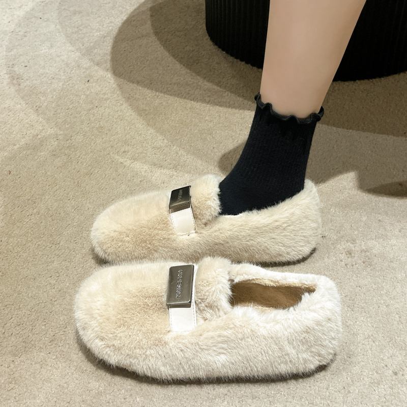 Ženske zimske cipele slip-on s umjetnim plišem, zaobljeni vrh, niski plosnati potplat 1–3 cm