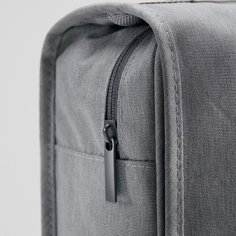 Šminka torba — Kockasti oblik — Reciklirana šandonska svila — Višenamjenski putni organizator za kozmetiku i toaletne potrepštine