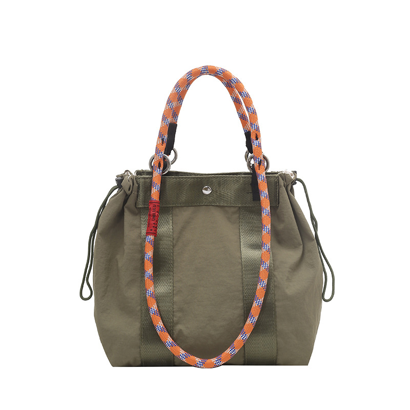 Naylon Bucket torba za žene – ulični stil, vodootporna, višestruka funkcionalnost, unutarnja džep na telefon i laminirani džep sa zatvaračem, horizontalni kvadratni oblik, otvoreni vrh, dvostruke naramenice, jesen 2025