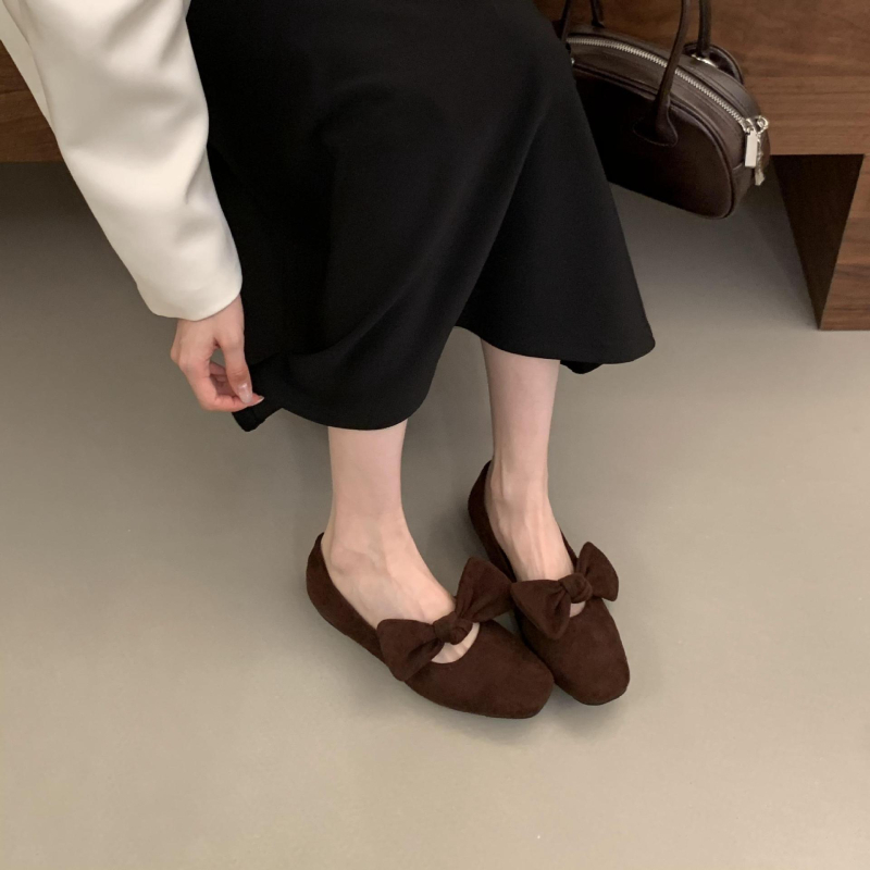 Ženske Mary Jane cipele s kvadratnim vrhom, velur gornji dio, niski potpetice, gumeni đon