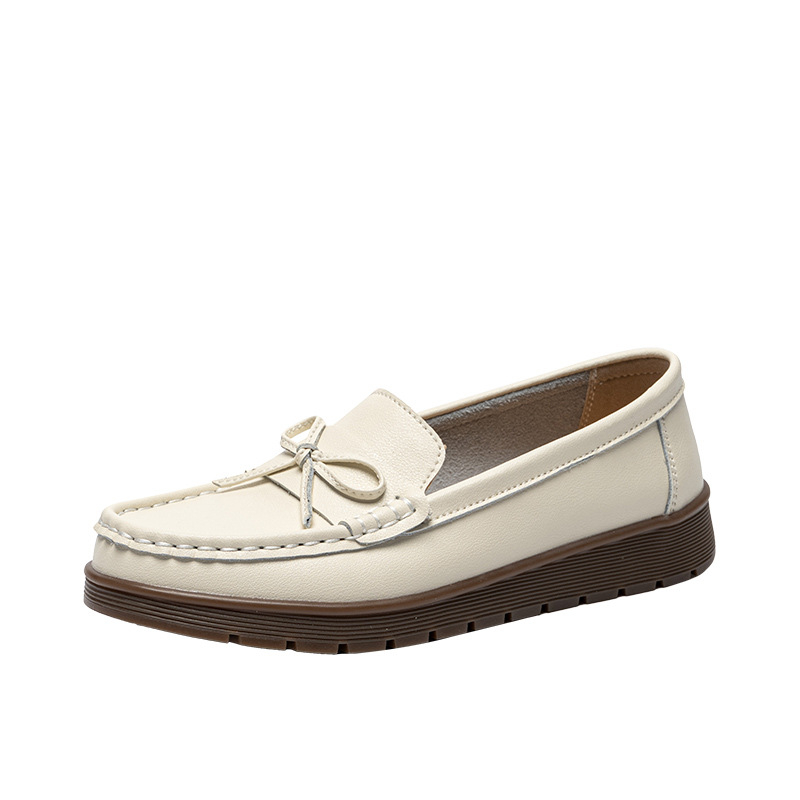 Γυναικείοι δερμάτινοι loafers με παχιά σόλα, στρογγυλή μύτη, πάνω μέρος από δέρμα βοοειδών με split δέρμα, χαμηλό τακούνι 1–3 εκ., καουτσούκ σόλα
