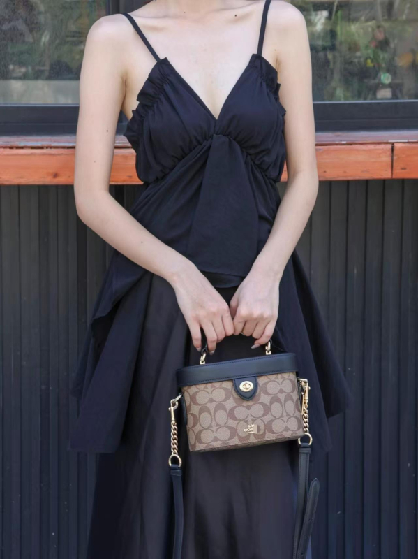 Kutija torba s preklopom, prirodna koža, gornja teleća koža, oblik koša