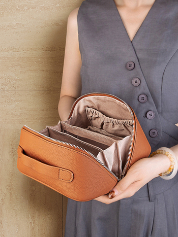 Kozmetička torbica od kože prvog sloja, gradski minimalistički stil, zatvarač, podstava od poliestera i pamuka