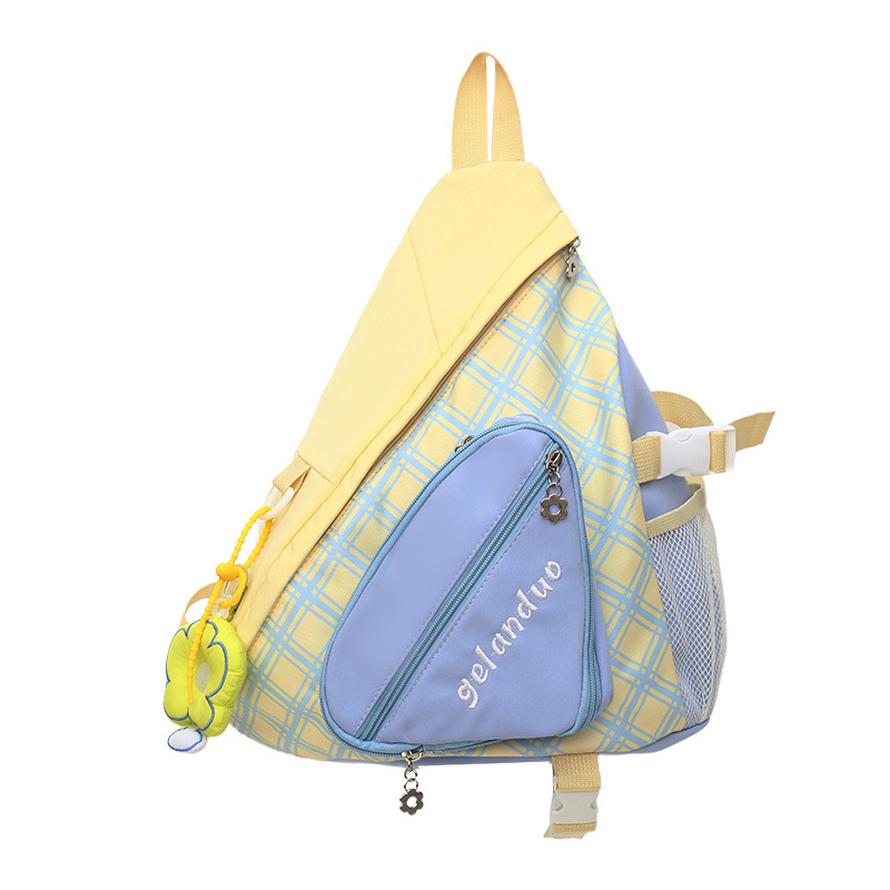 Crossbody torba, svježa i slatka dizajn od najlona, uspravljen kvadratni oblik, zatvaranje na zip, unutarnja džep za telefon, jedna naramenica, proljeće 2025