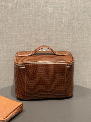 Make-up torbica od prave kože za putovanja, jednobojni uzorak, podstava od platna, zatvarač, velika kapaciteta, iz prvog sloja teleće kože