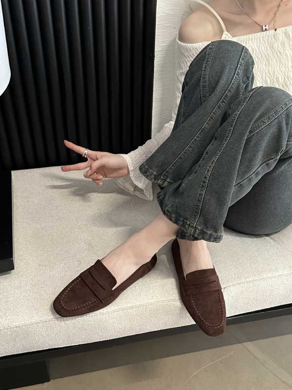 Ženski loaferi u korejskom stilu, okrugli vrh, gornji materijal: Super fiber, gumena potplat, visina peta 3-5 cm
