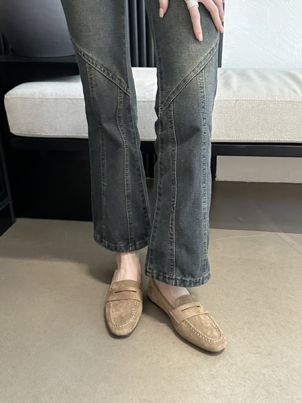 Ženski loaferi u korejskom stilu, okrugli vrh, gornji materijal: Super fiber, gumena potplat, visina peta 3-5 cm