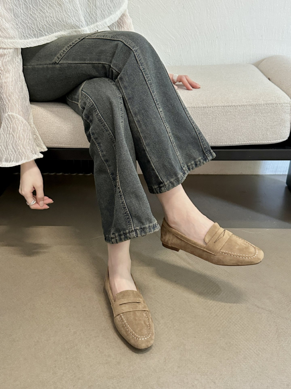 Ženski loaferi u korejskom stilu, okrugli vrh, gornji materijal: Super fiber, gumena potplat, visina peta 3-5 cm