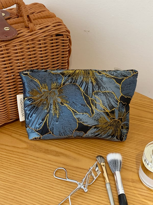 Kozmetikai táska domborított virág mintával, nagy kapacitású, poliészter, bélés vászon, hordozható clutch
