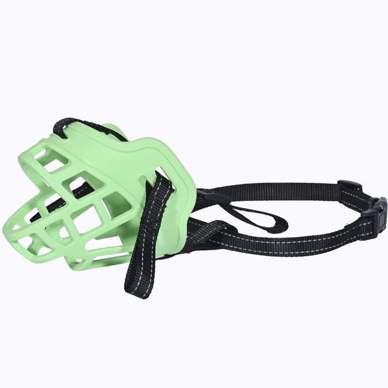 Plastična pseća maska s fluorescirajućom zaštitom za noćnu upotrebu, prilagodljiva, sprječava ugrize, lizanje i jedenje.