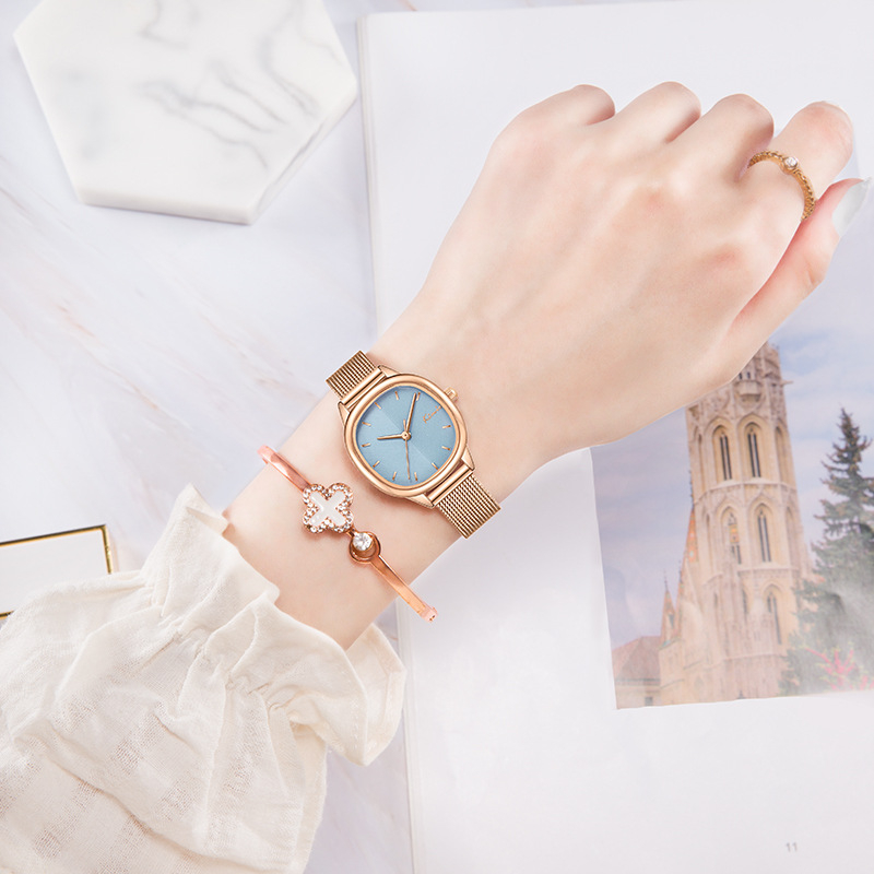 Kimio ženski sat K6528S s kvarcnim mehanizmom; marka pokreta Miyota; vodootpornost 10m; kućište: legura; brojčanik: kvadratni