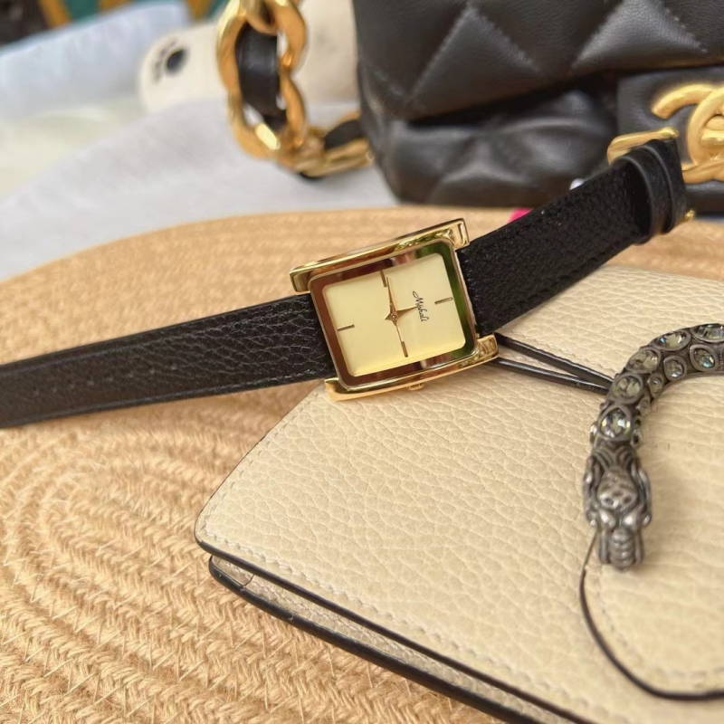 Ceas de damă - Carcasă dreptunghiulară, piele naturală, mișcare cuarț (Japan MIYOTA), rezistență la apă 10 m, Carcasă din aliaj, Geam mineral