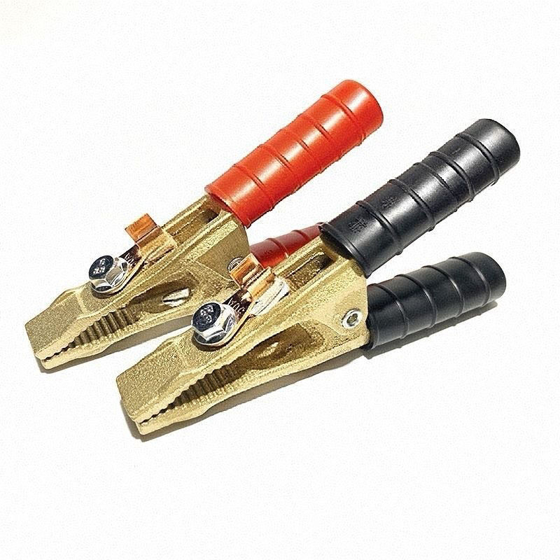 Žalvarinė akumuliatoriaus klipsas automobiliui, aligatoria klipsas paleidimui ir žemei